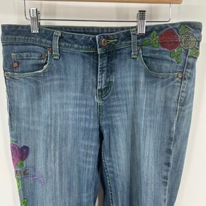 Seven7 Women Medium Wash Floral Tattoo Embroidered Bootcut Jeans Blue Size 33W